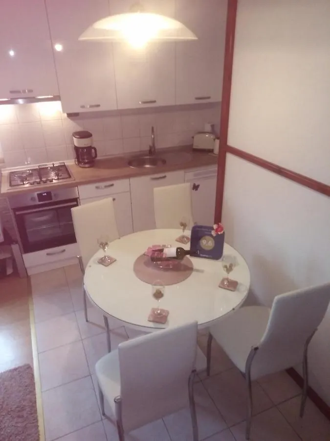 Luciana Apartment Zadar